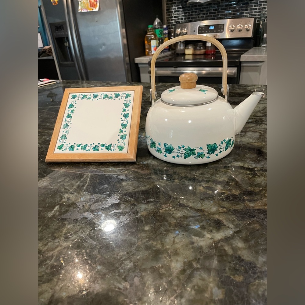 Vintage HIMARK Ivy Laced Tea Kettle w/Wooden Accents and Trivet 7” x 7”
